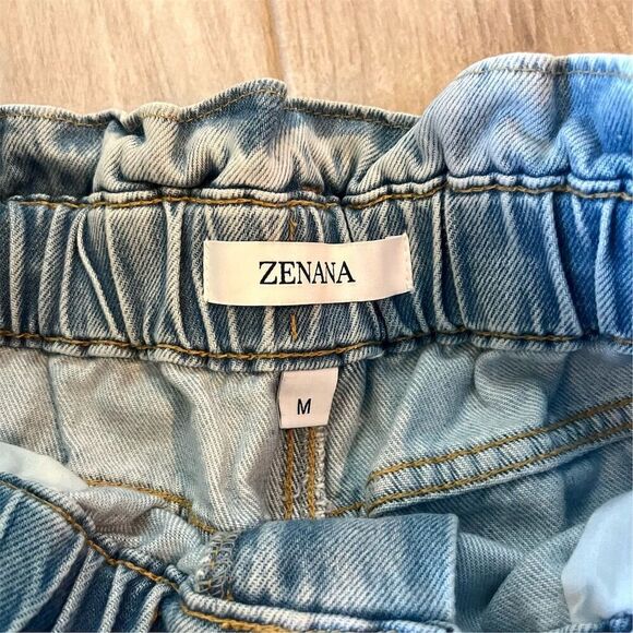 Zenana Women's Paperbag Waist Jeans Light Blue Size M Elastic Waist - Picture 3 of 4